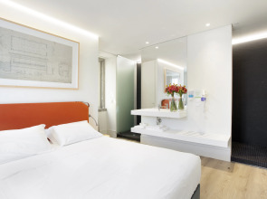 Lisbon Serviced Apartments - Ascensor da Bica