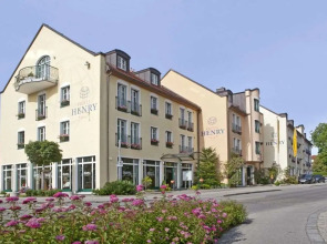 Hotel Henry