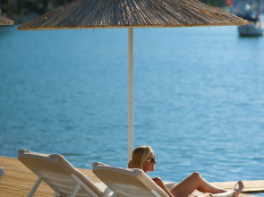 Yacht Classic Hotel - Boutique Class