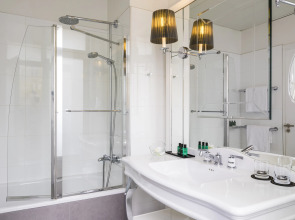 Sofitel Paris Baltimore Tour Eiffel Hotel