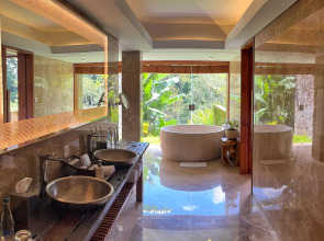 Maya Ubud Resort and Spa