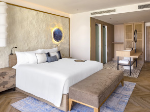 Wyndham Hoi An Royal Beachfront Resort & Villas