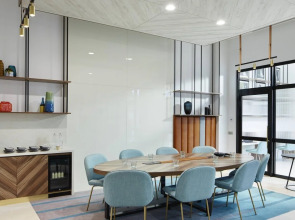 Courtyard by Marriott Luton Airport