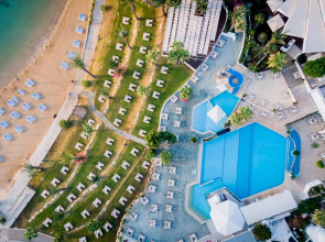 The Golden Coast Beach Hotel