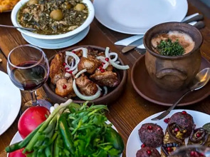 Hotel History • სასტუმრო ისტორია