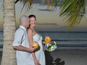 CocoLaPalm Seaside Resort