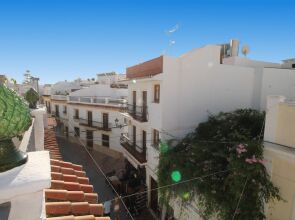 1077 Apartment Paola