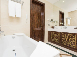 Отель KADORR Hotel Resort & Spa