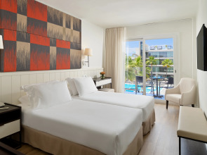 Отель H10 Casa del Mar