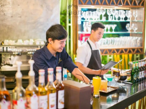 Chala Number 2 Art and Gallery House