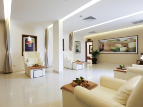 Sandy Beach Non Nuoc Resort