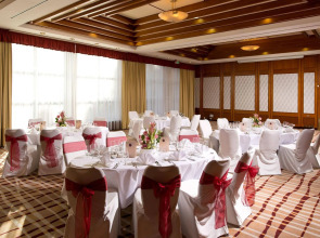 Отель The Q - Quadro City Hotel