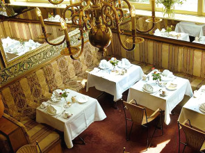 Rembrandtplein Hotel