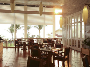 Sandy Beach Non Nuoc Resort