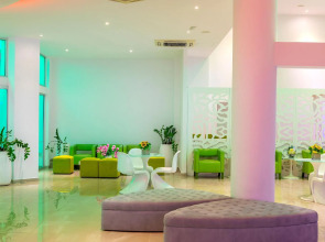 Limanaki Beach Hotel