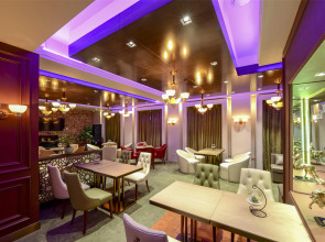 Kempinski Hotel Khan Palace