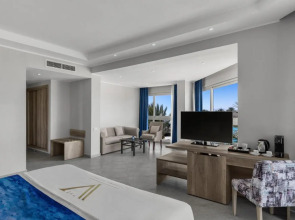 The V Luxury Resort Sahl Hasheesh