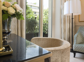 Hotel Le Narcisse Blanc & Spa