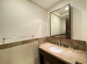 Lux BnB I 29 Burj BLVD I Pool Views