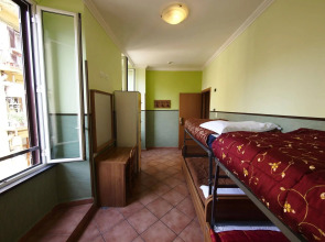 Alessandro Palace & Bar - Hostel