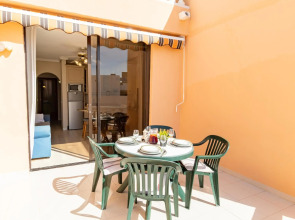 Paradise Court Aparthotel