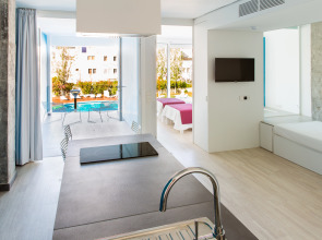 Ebano Hotel Apartments & Spa