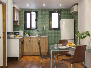 AinB Las Ramblas-Guardia Apartments