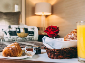 11 Cadogan Gardens and The Apartments by Iconic Luxury Hotels