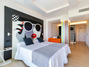 Отель THB Naeco Ibiza - Adults Only