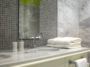 Treehouse Hotel London