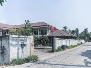 OYO 662 Malee Bunga Hotel