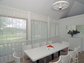 Отель «Вишневый сад»