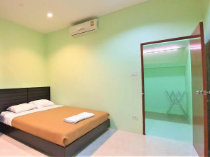 Chalong Stay Well by Palai Seafood