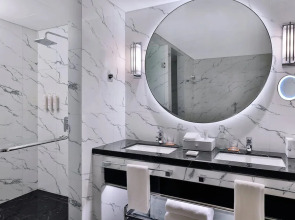 Отель Marriott Resort Palm Jumeirah