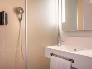 B&B HOTEL Marseille Aéroport Saint-Victoret