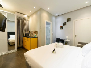 Crown Sea Apartments