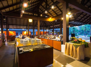 Palm Galleria Resort