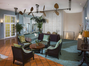 The Palms Hotel & Spa