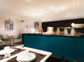 Hotel Arc de Triomphe Etoile