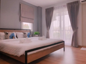 Living at Sphere Apartment - Family room