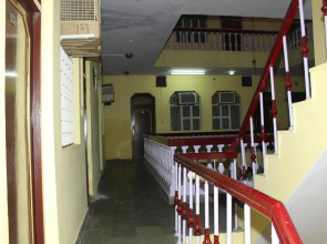 Hotel Raj Bed & Breakfast