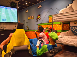 Amsterdam Teleport Hotel