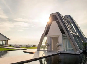 Dreamland Paradise Hotel