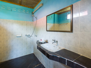 Bottle Beach 1 Resort