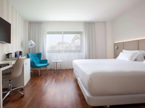 Отель NH Madrid Ventas