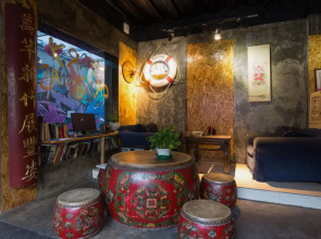 Shanghai Old West Gate Hostel