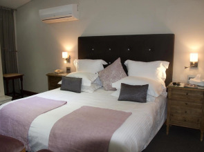 Lemoenkloof Boutique Hotel