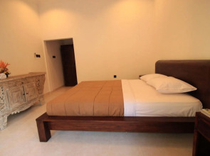 Omah D'Taman Hotel by EPS