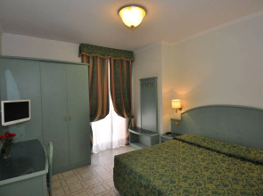 Cavour 30TRE - Hotel Moderno