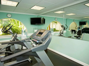 Palm Tree Club Miami Hotel